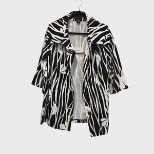 Attention Trench Coat Maximalist Monochrome Capsule Closet Cotton L